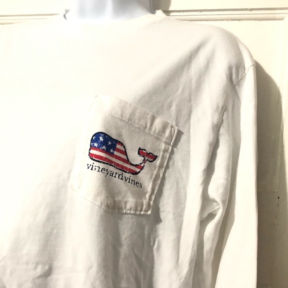 🛑sold🛑Vineyard Vines USA Flag Whale Long Sleeve Shirt - Picture 2 of 7